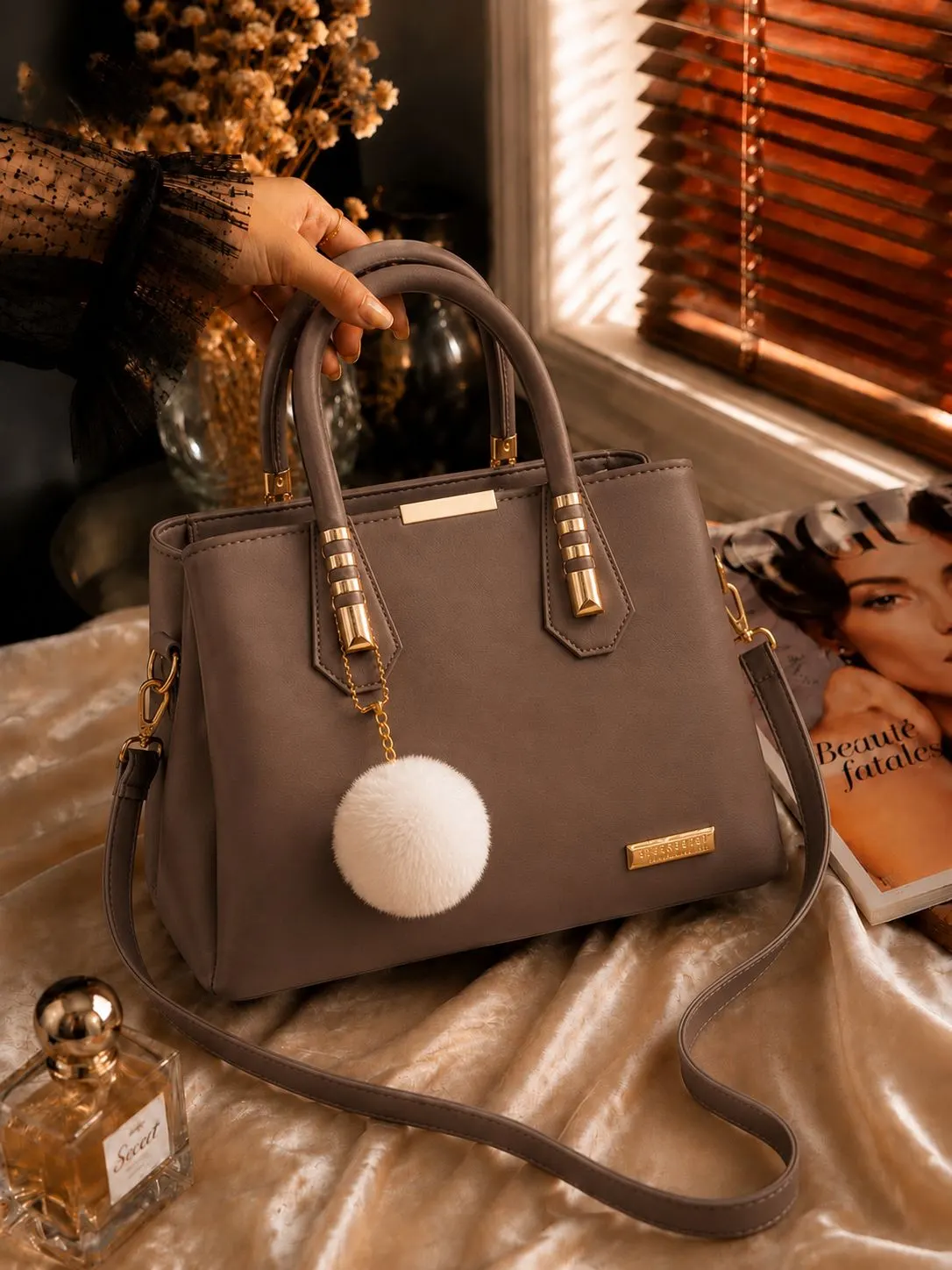 Burburry Branded Hand Bags for Girls — view 3